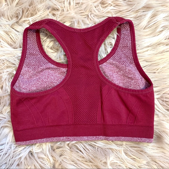 Reversible red maroon sports bra - Picture 4 of 5